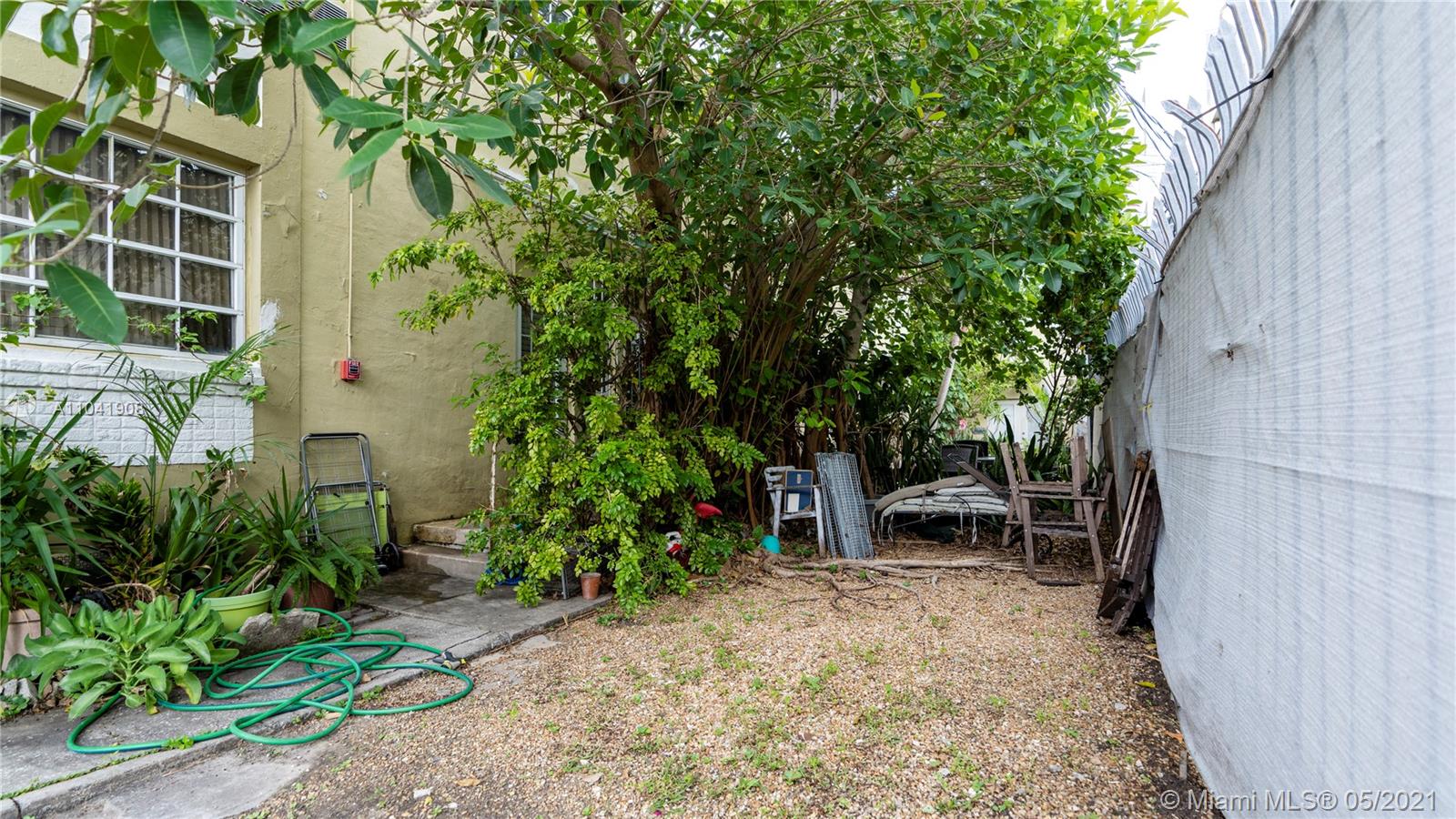 BEACHGARDENS CONDO - Residential