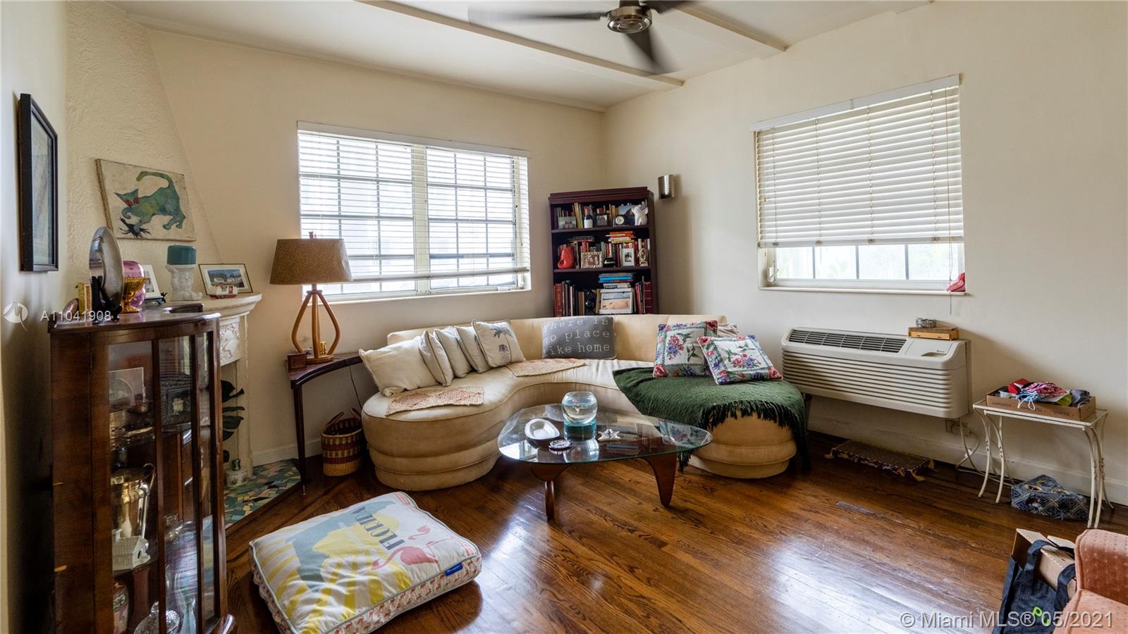 BEACHGARDENS CONDO - Residential