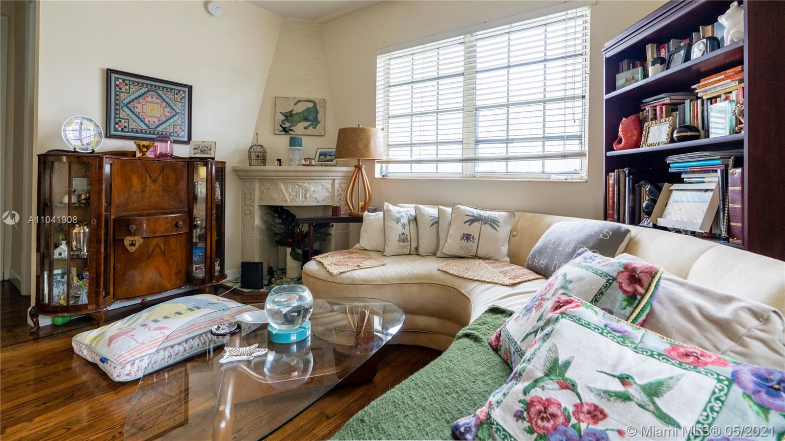 BEACHGARDENS CONDO - Residential