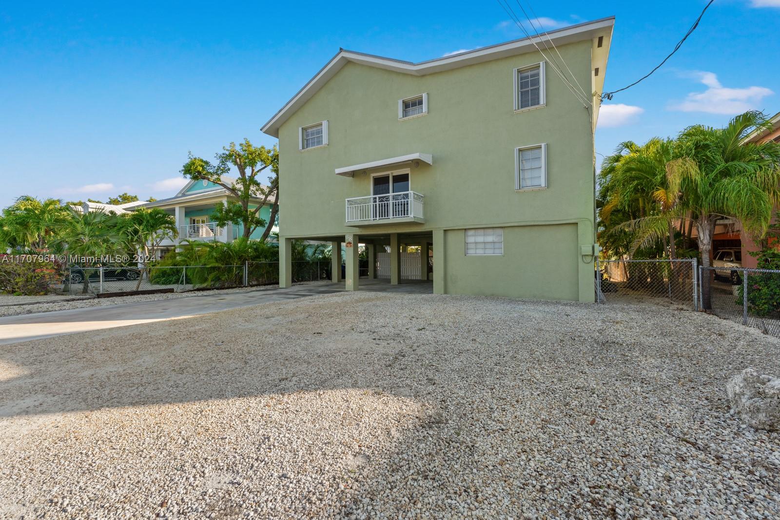 KEY LARGO BEACH - Residential Lease