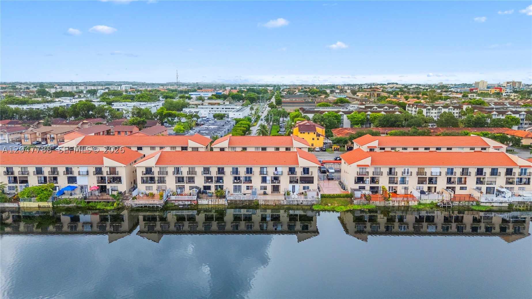 VISTA ALEGRE TOWNHOMES CO - Residential