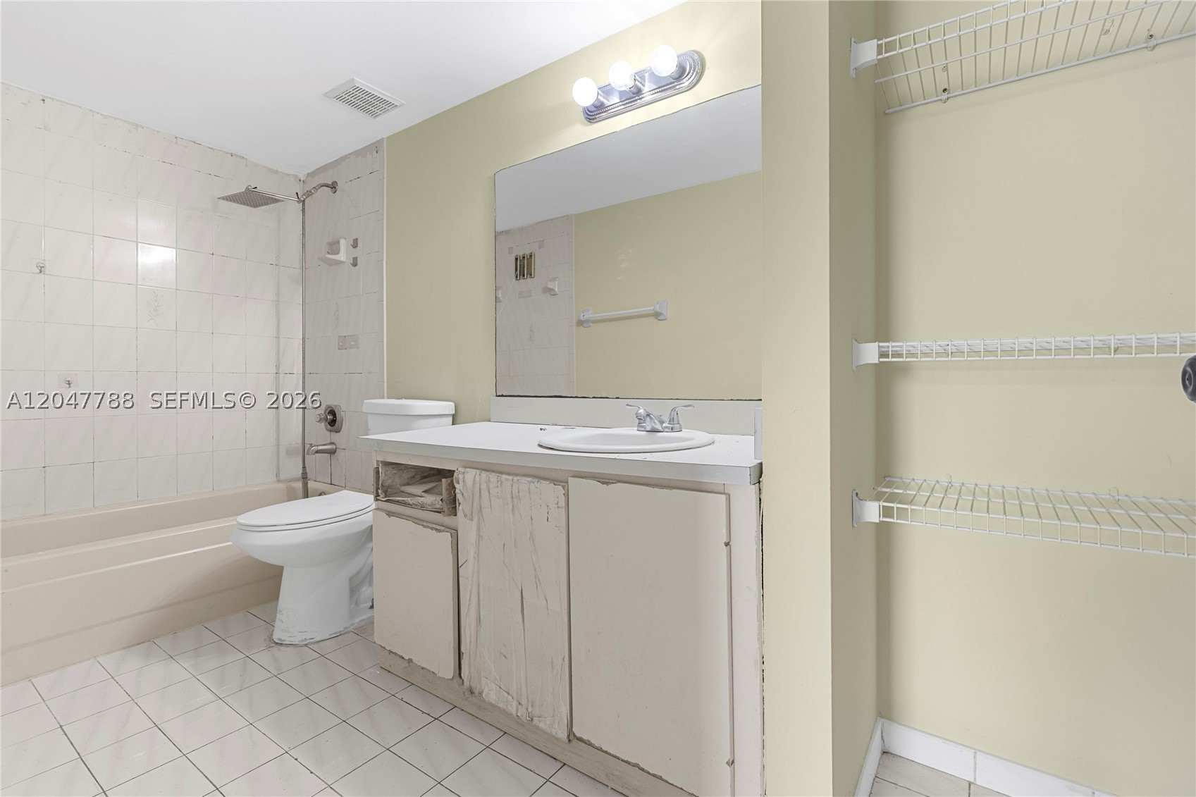 VISTA ALEGRE TOWNHOMES CO - Residential