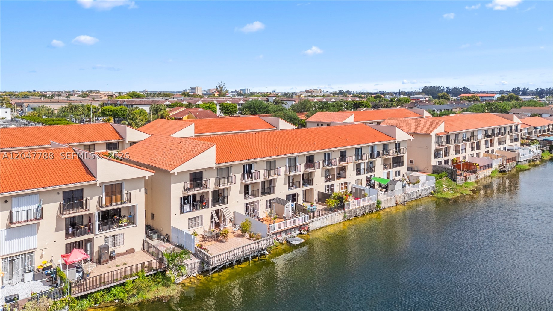 VISTA ALEGRE TOWNHOMES CO - Residential