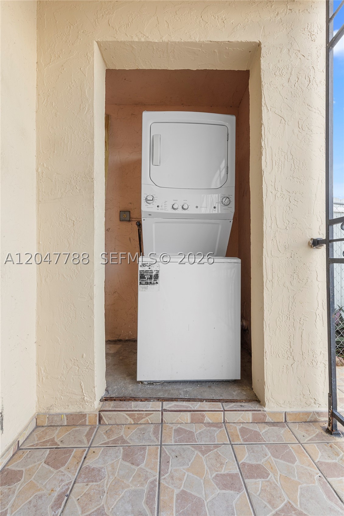 VISTA ALEGRE TOWNHOMES CO - Residential