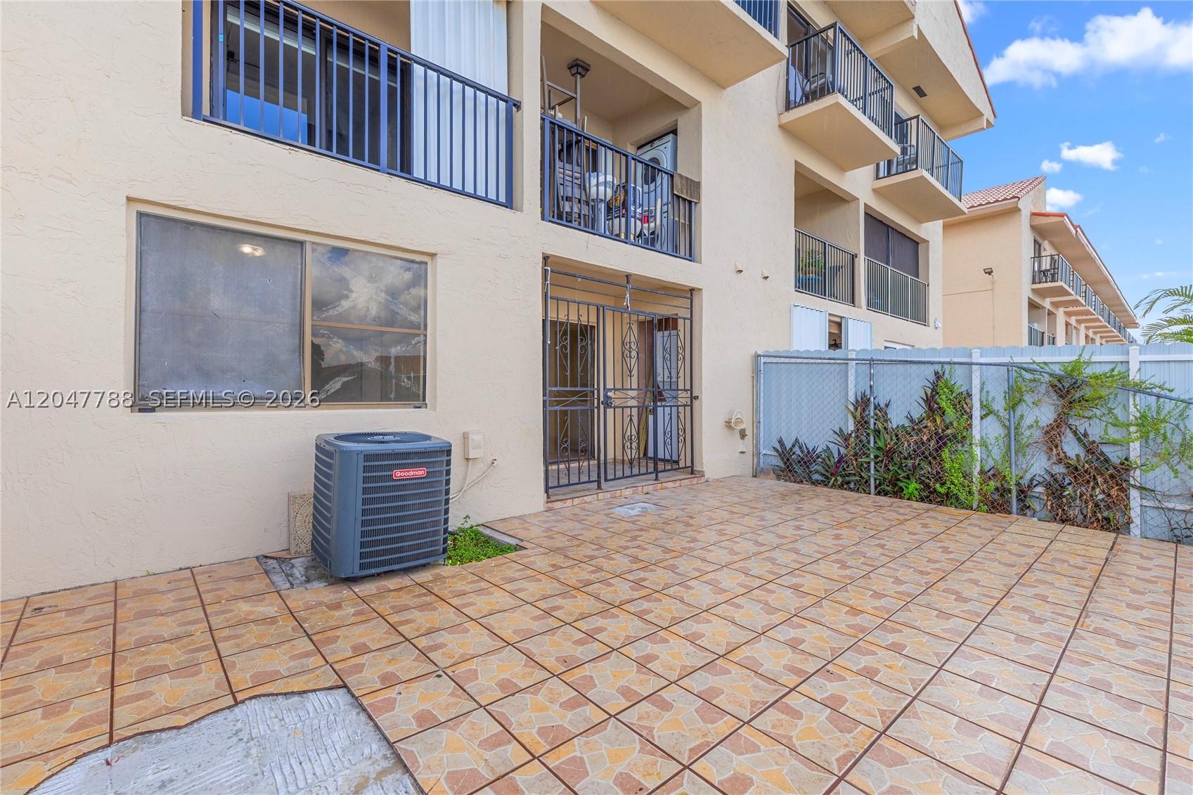 VISTA ALEGRE TOWNHOMES CO - Residential