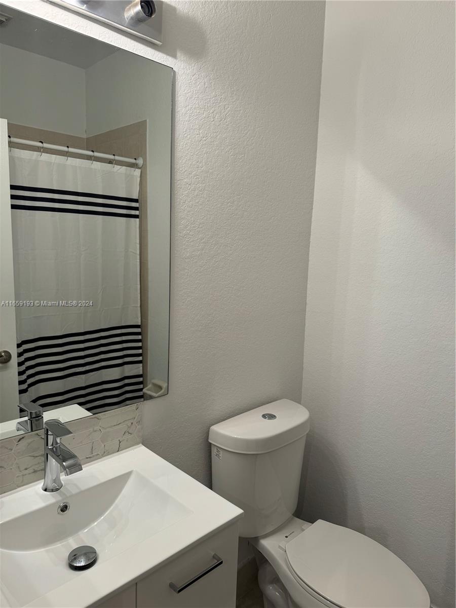 LEEWARD AT ISLANDS AT DOR - Residential Lease