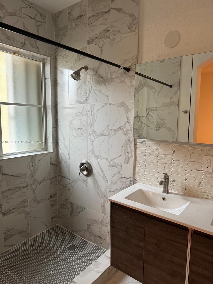 LEEWARD AT ISLANDS AT DOR - Residential Lease
