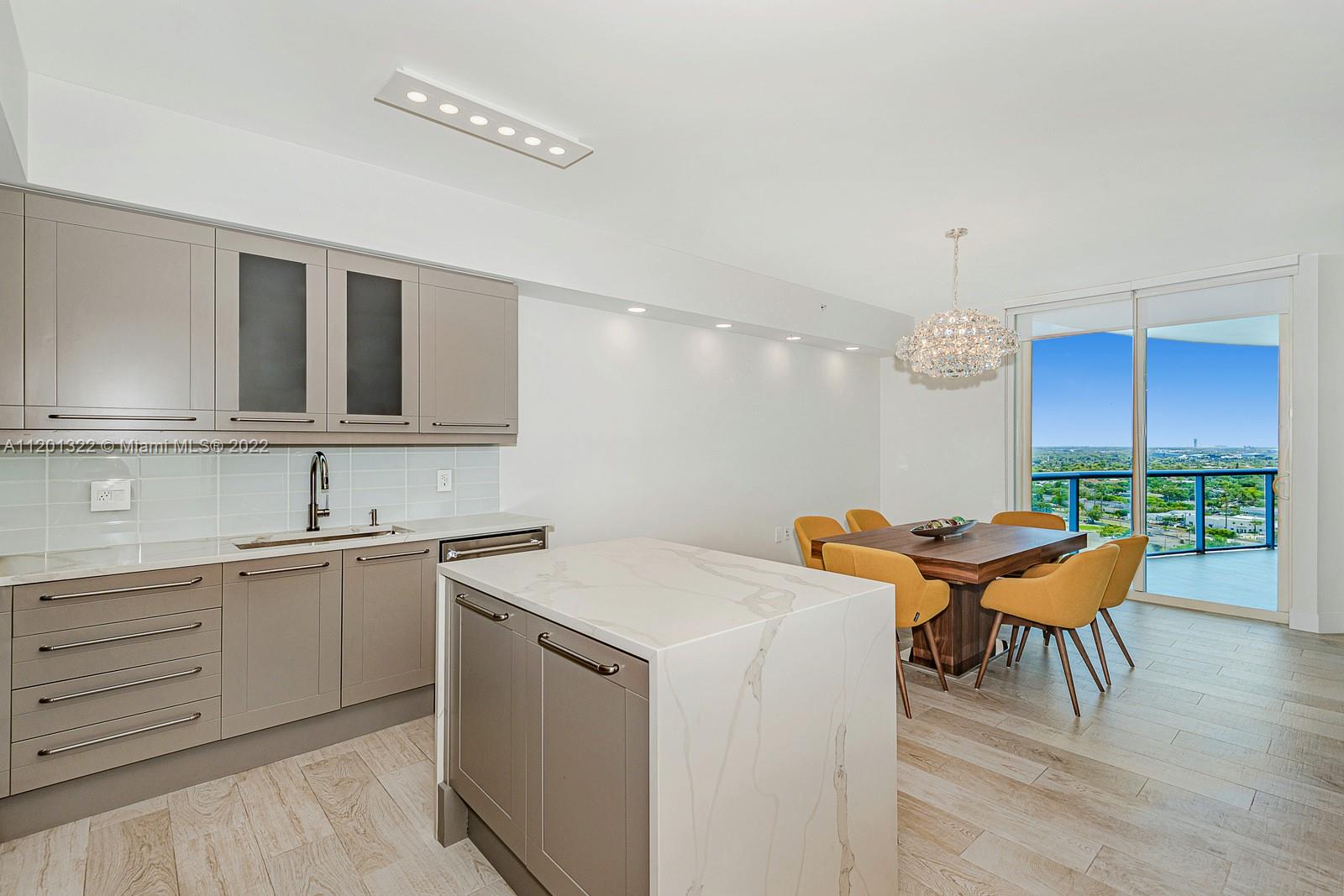 LAS OLAS RIVER HOUSE COND - Residential
