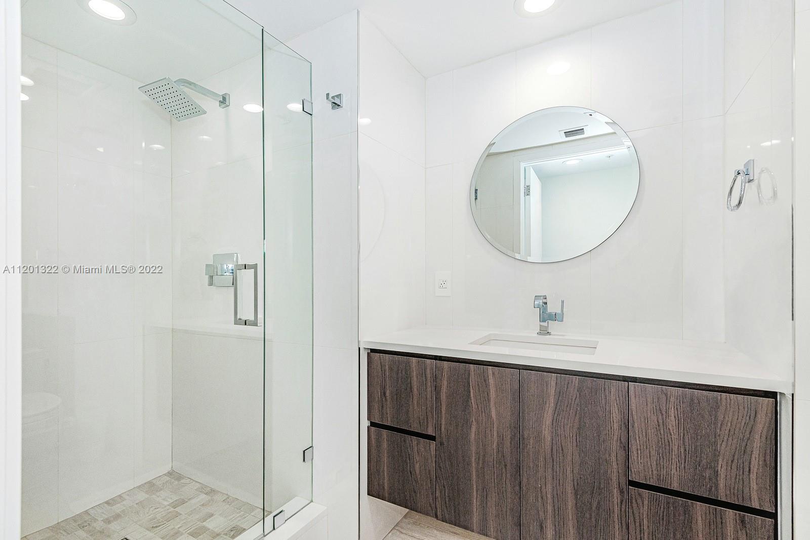 LAS OLAS RIVER HOUSE COND - Residential
