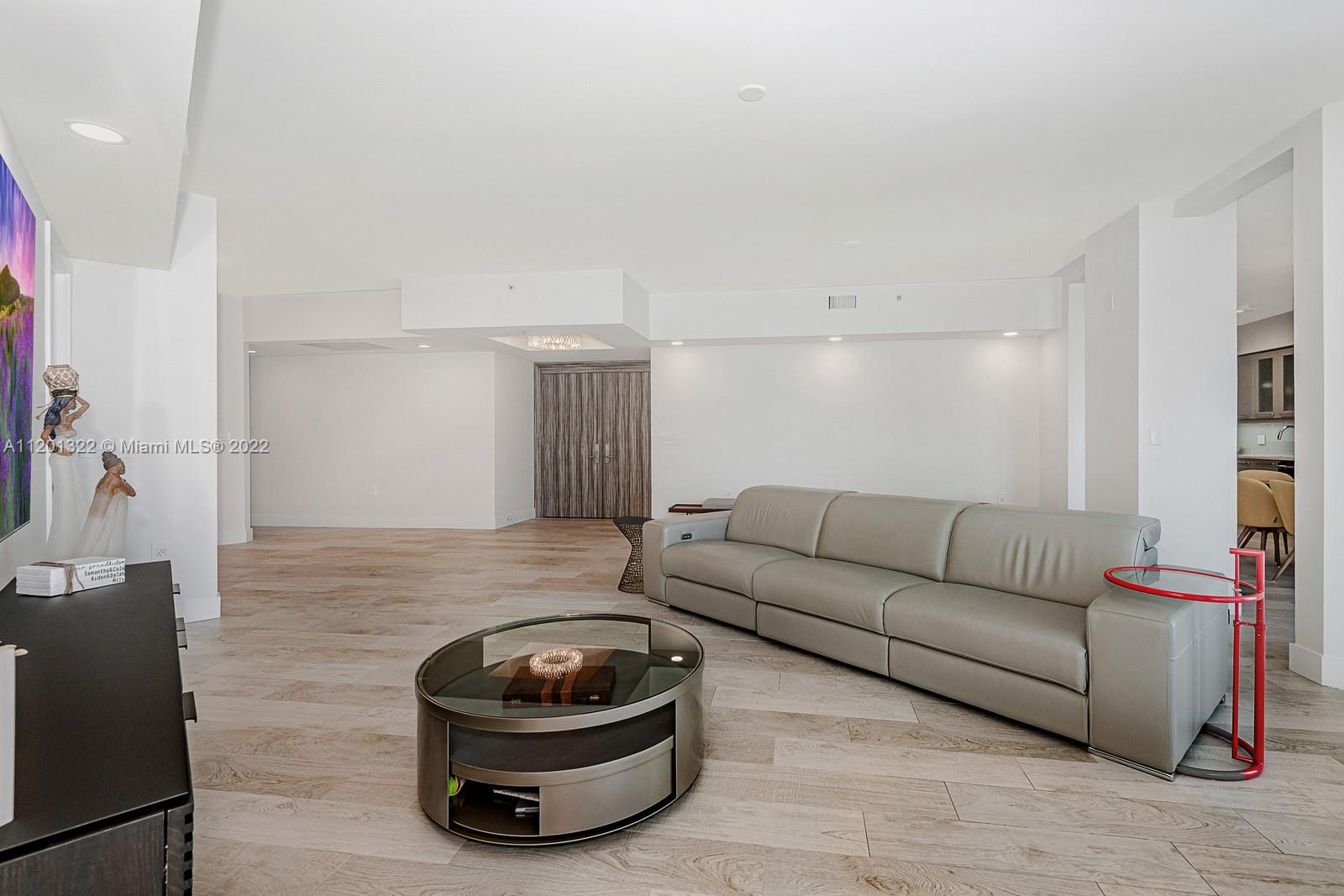 LAS OLAS RIVER HOUSE COND - Residential