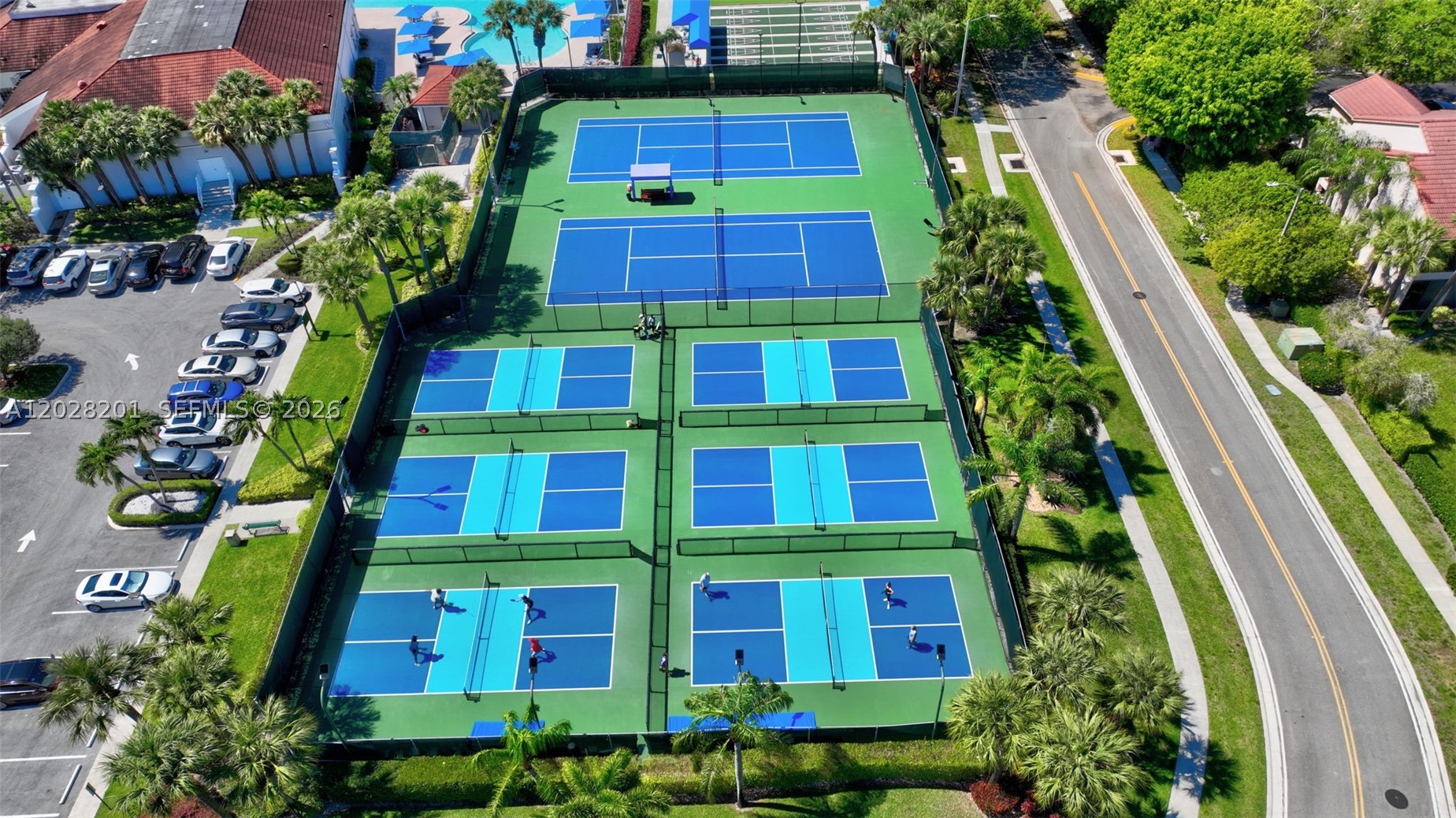 GIARDINO VILLAGE CONDOS - Residential