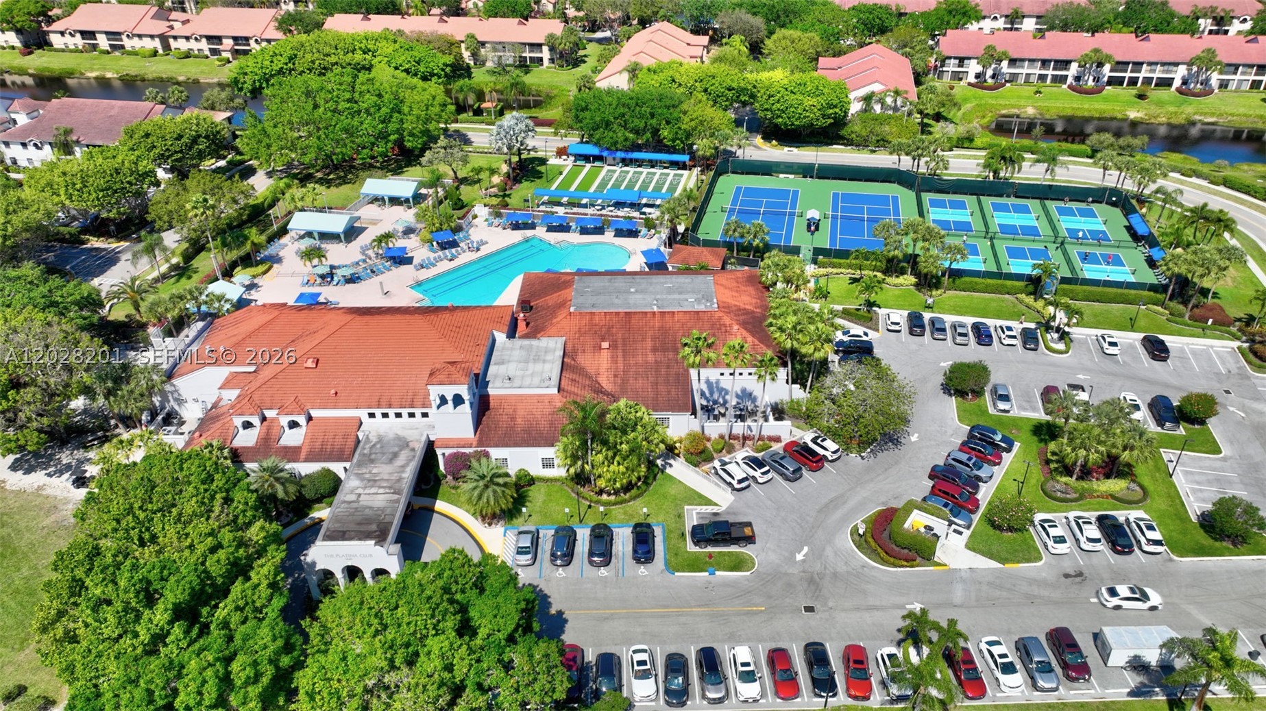 GIARDINO VILLAGE CONDOS - Residential