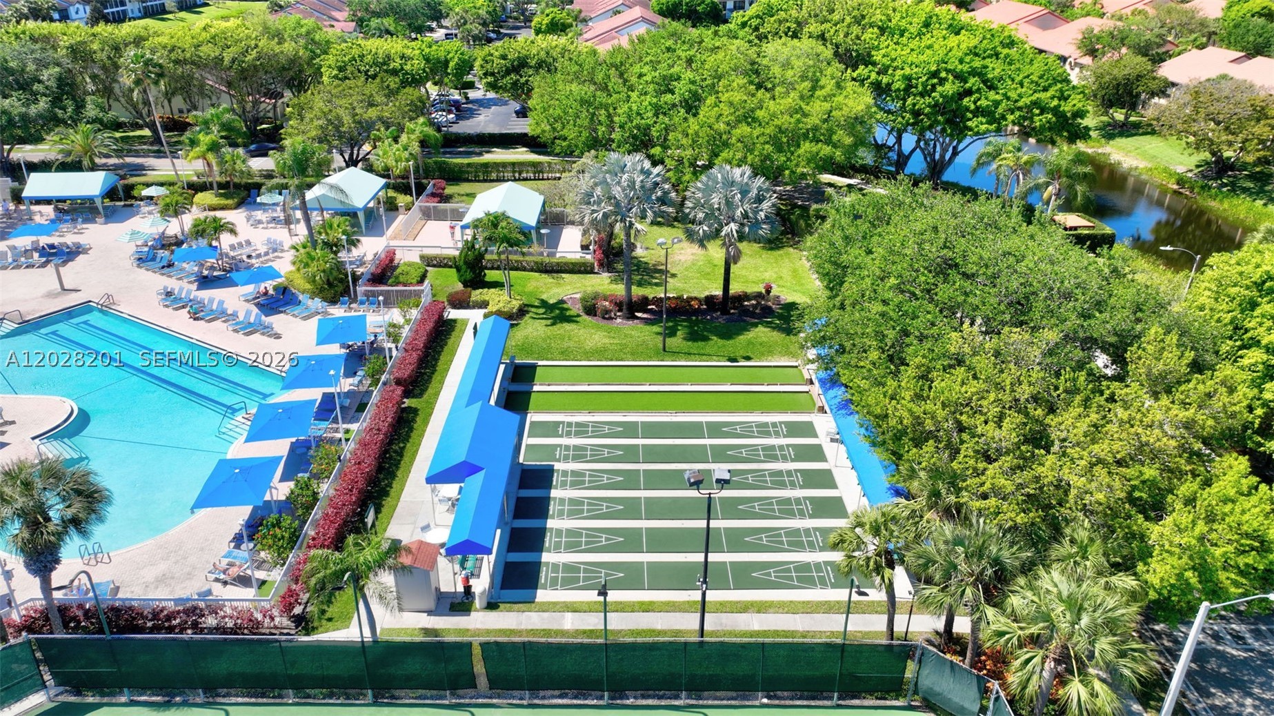 GIARDINO VILLAGE CONDOS - Residential
