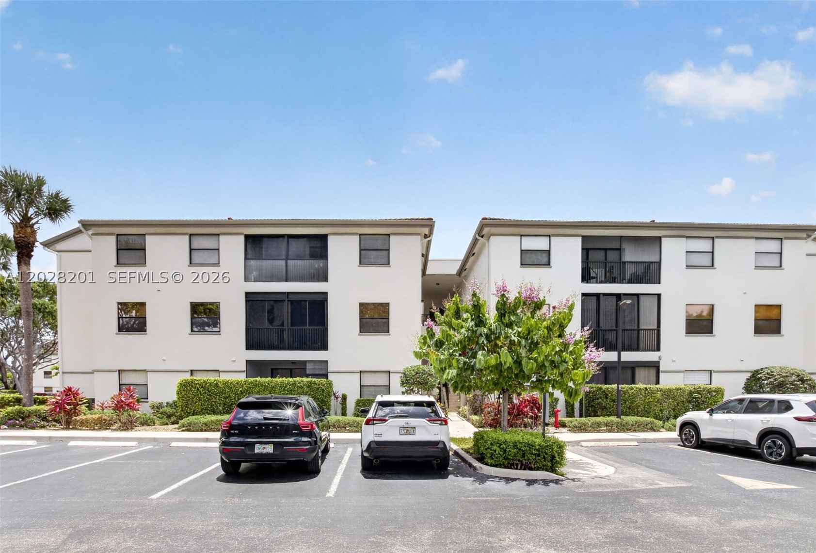 GIARDINO VILLAGE CONDOS - Residential