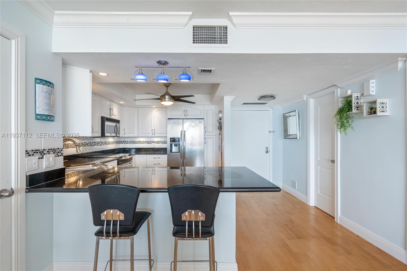 POINT OF AMERICAS II - Residential