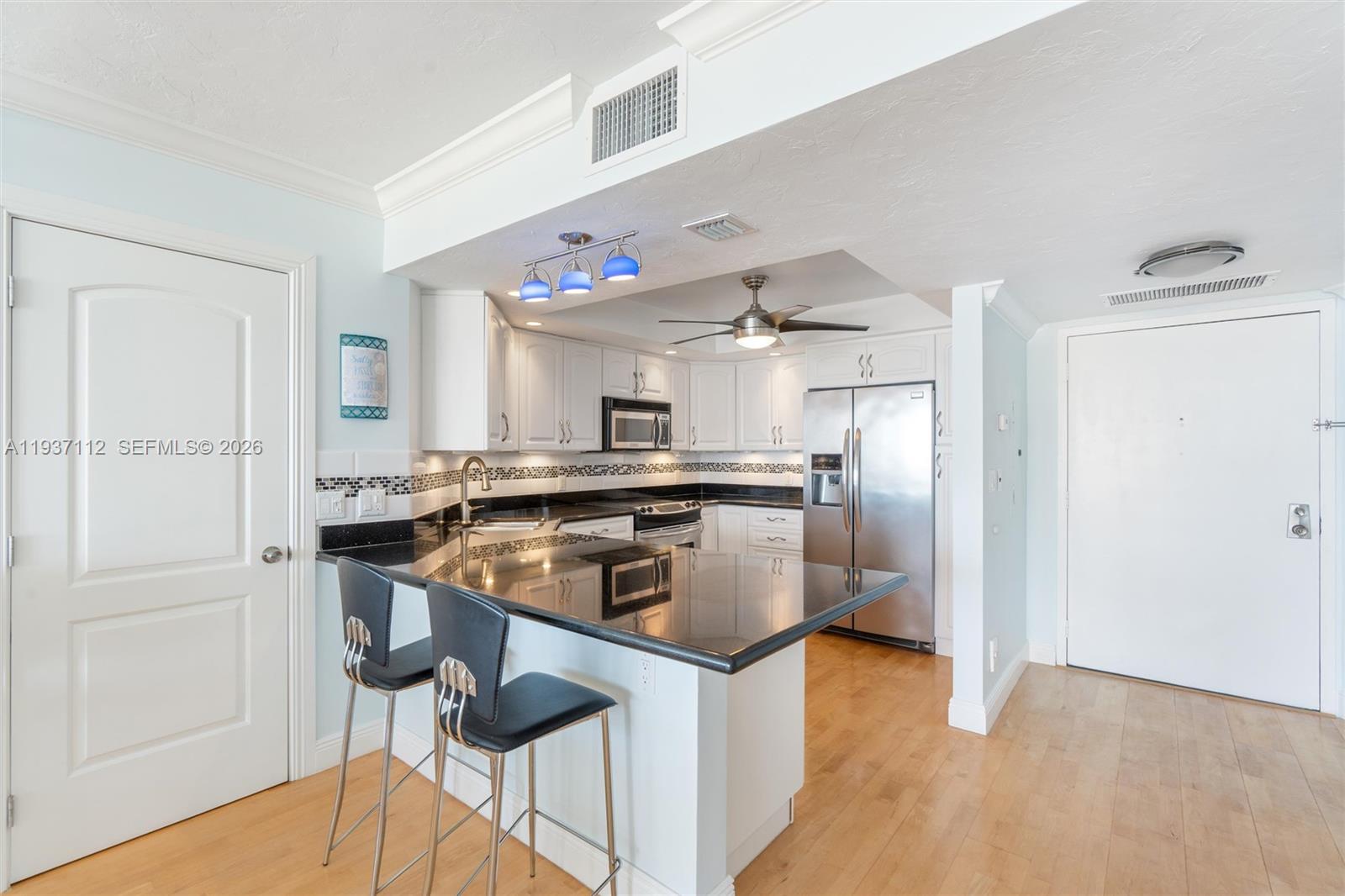 POINT OF AMERICAS II - Residential