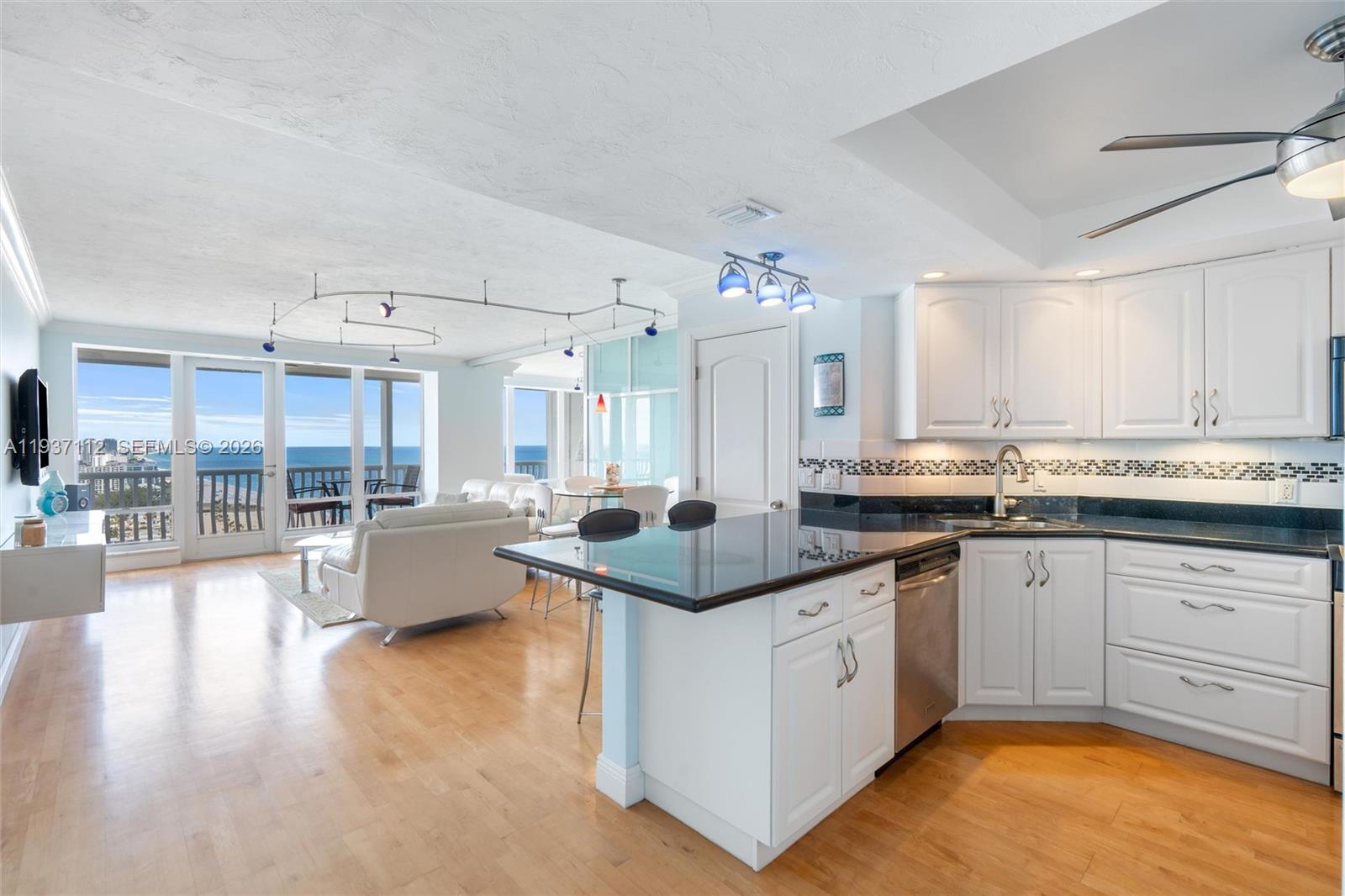 POINT OF AMERICAS II - Residential
