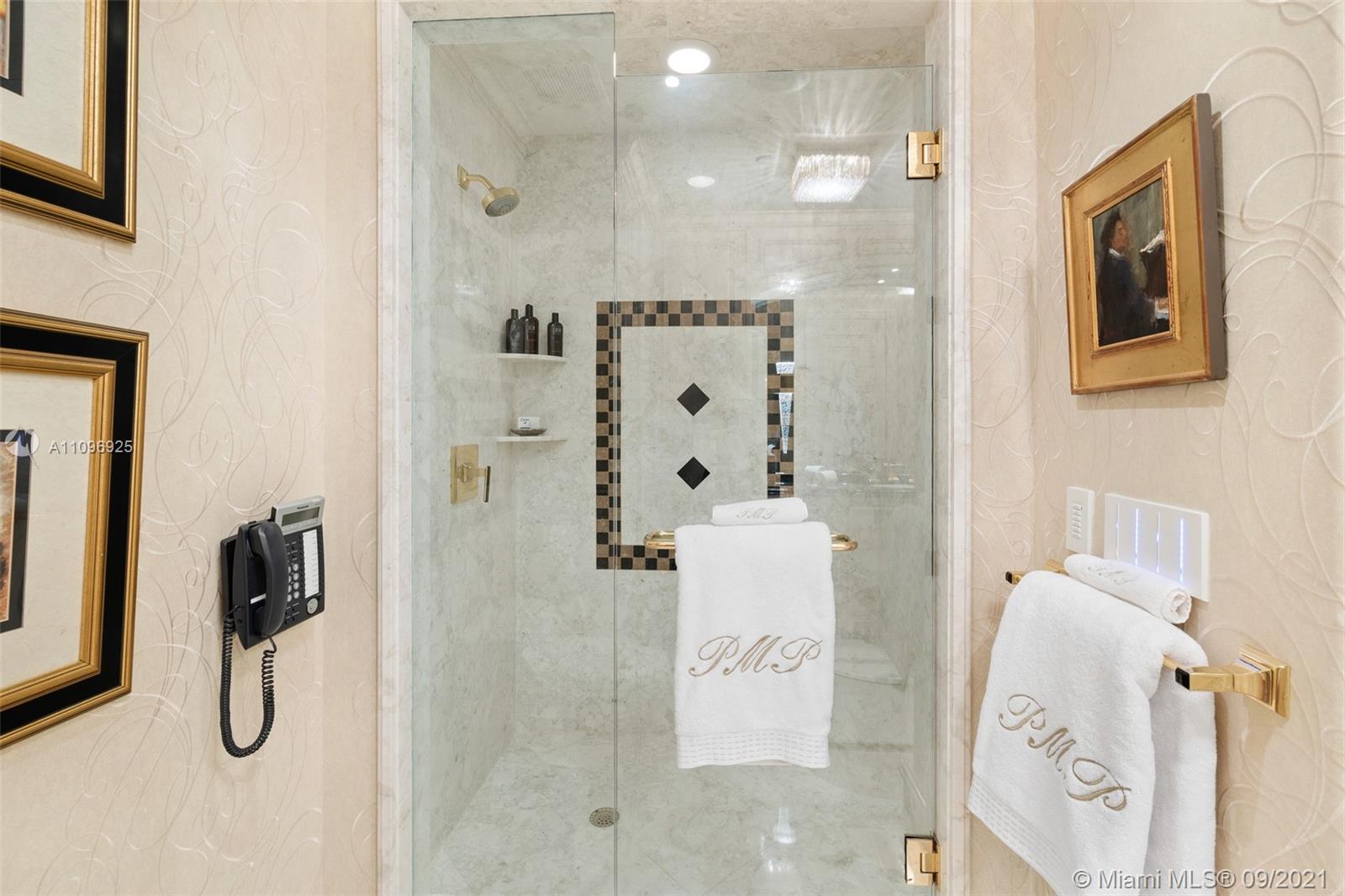 SANTA MARIA CONDO - Residential