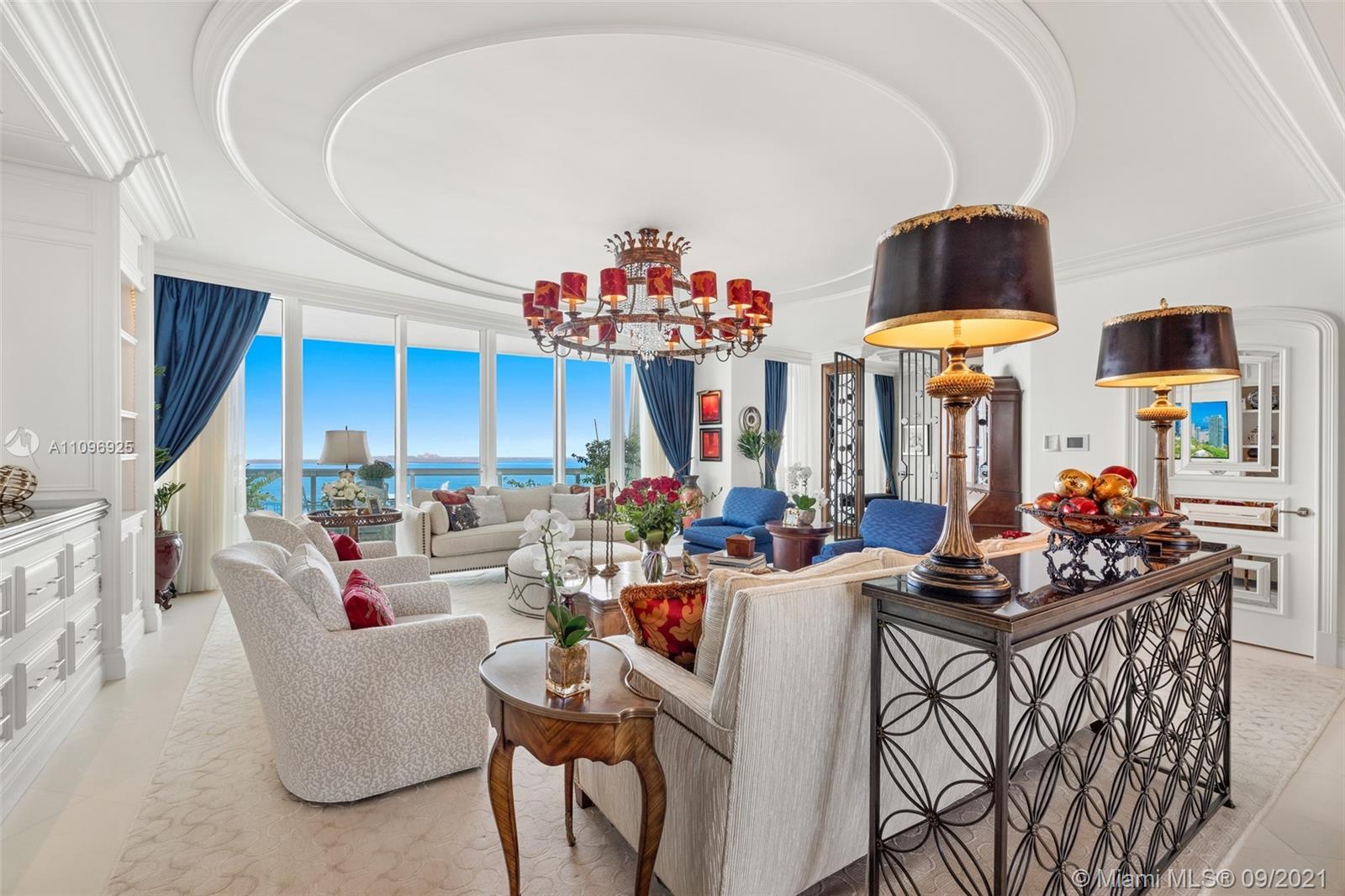 SANTA MARIA CONDO - Residential