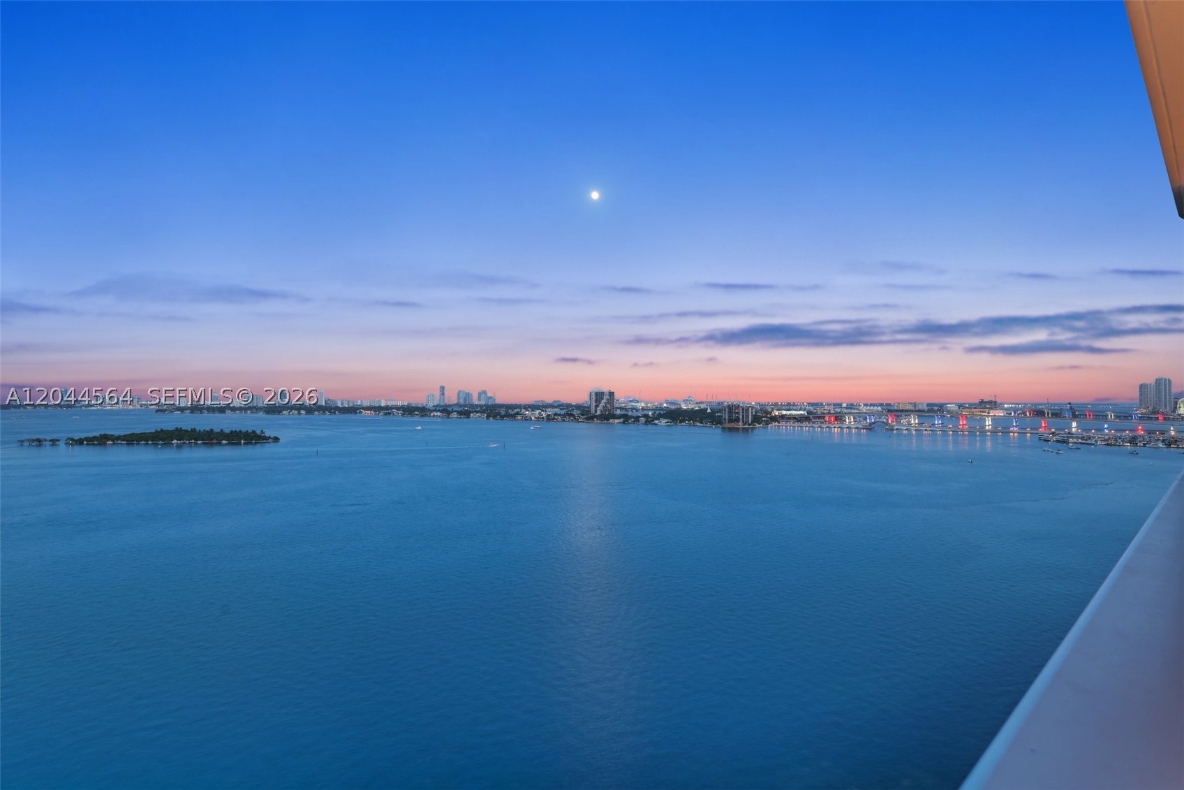 ARIA RESERVE - Residential