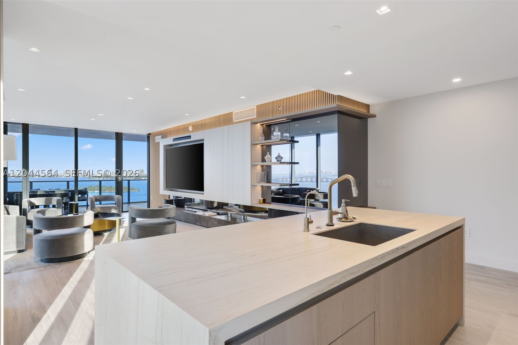 ARIA RESERVE - Residential