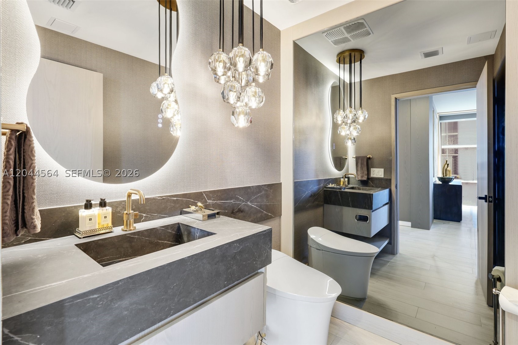 ARIA RESERVE - Residential