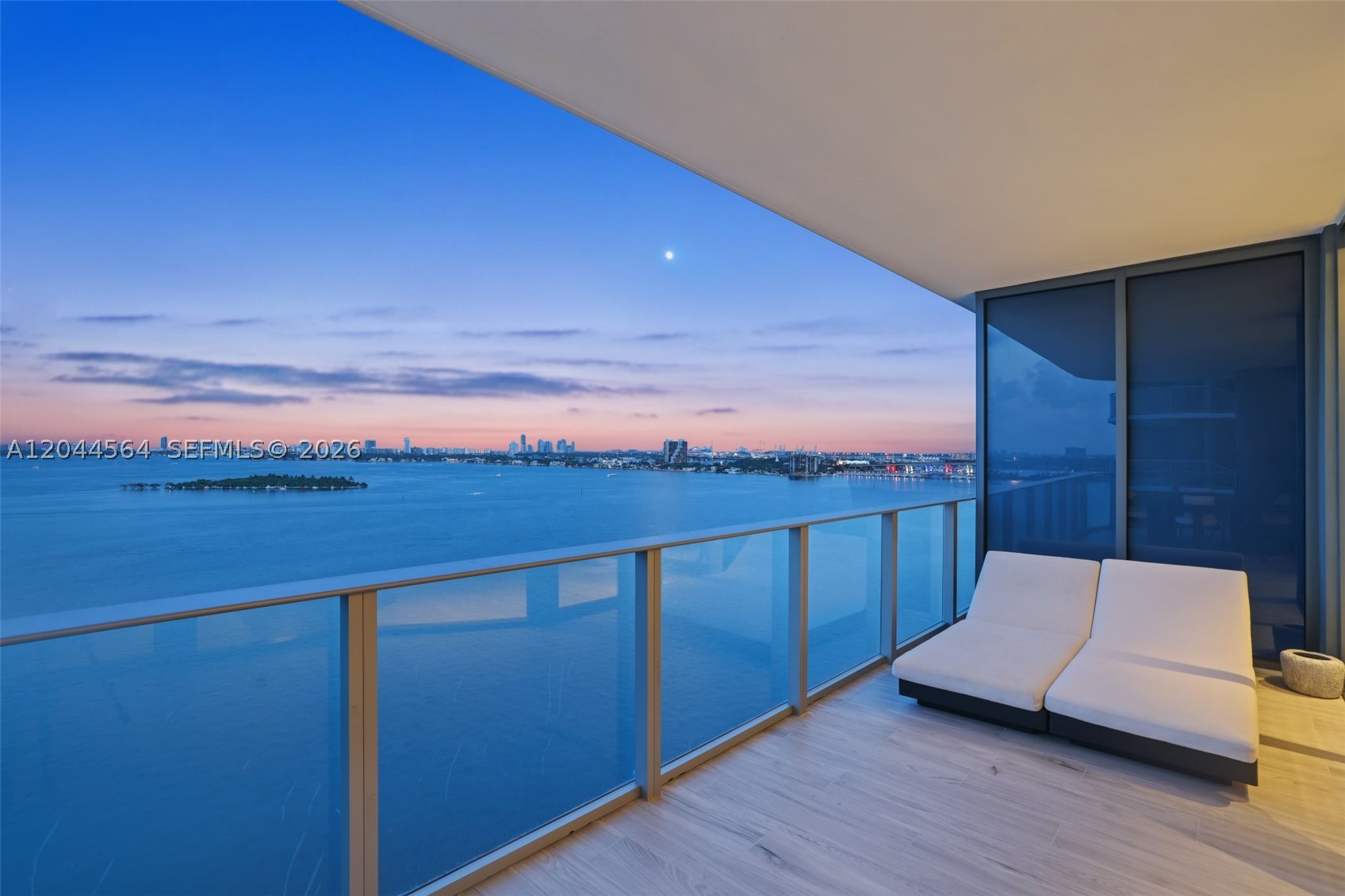 ARIA RESERVE - Residential