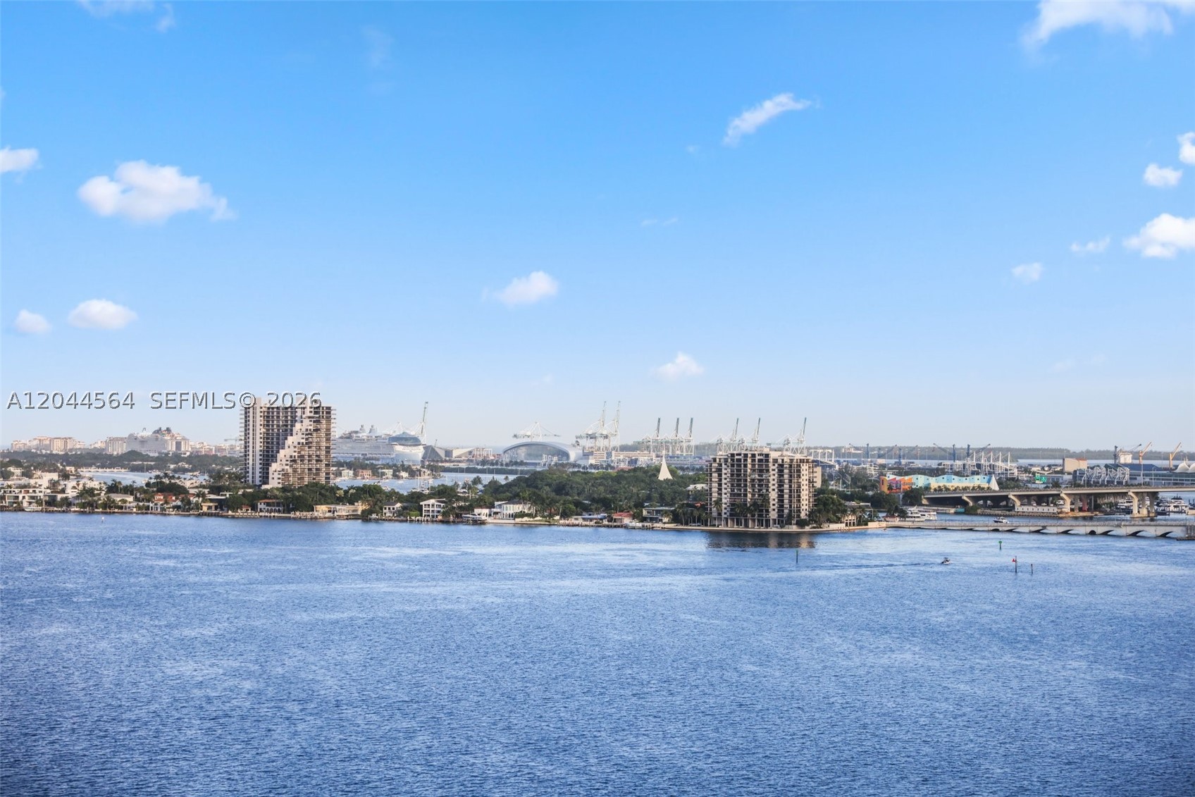 ARIA RESERVE - Residential