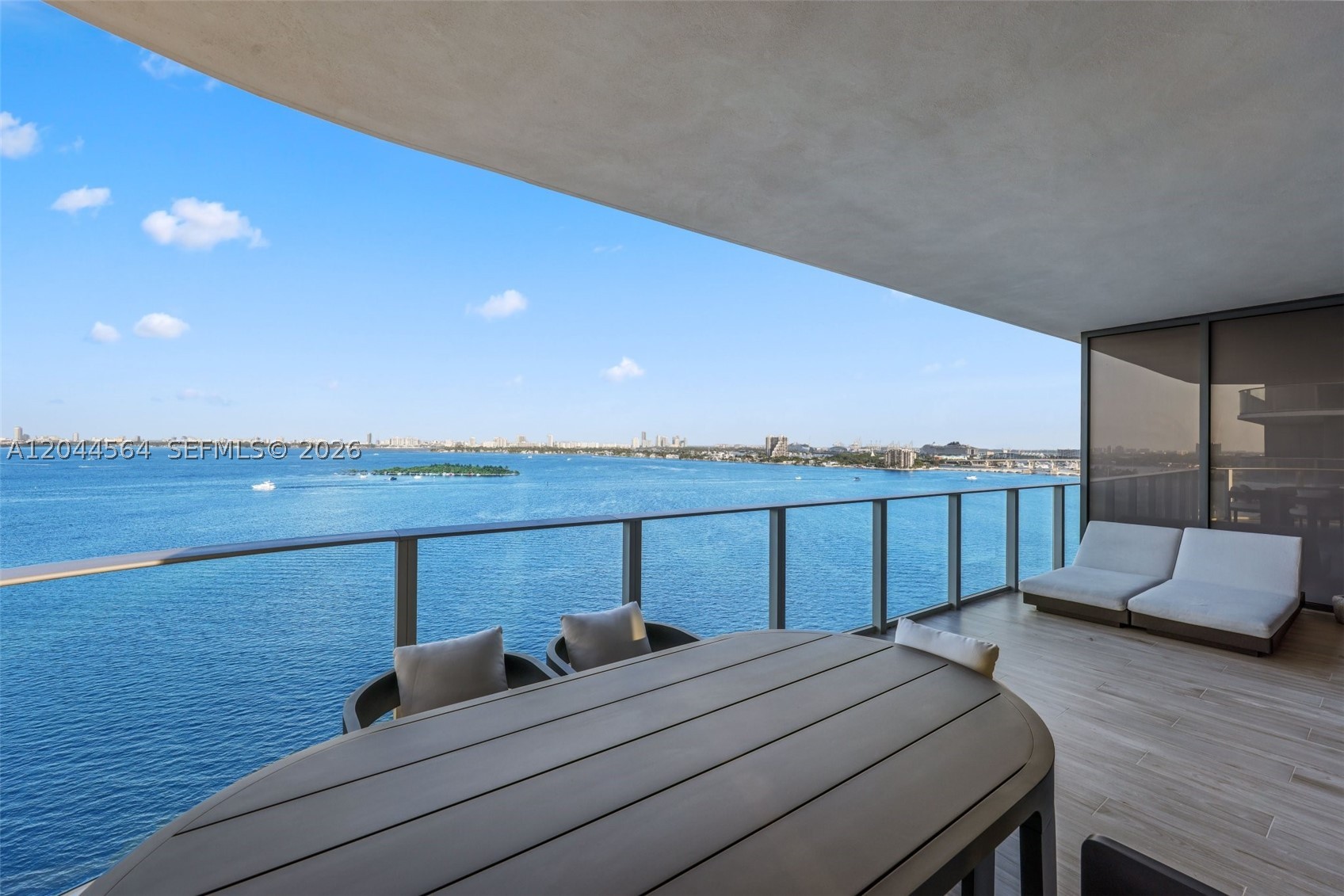 ARIA RESERVE - Residential