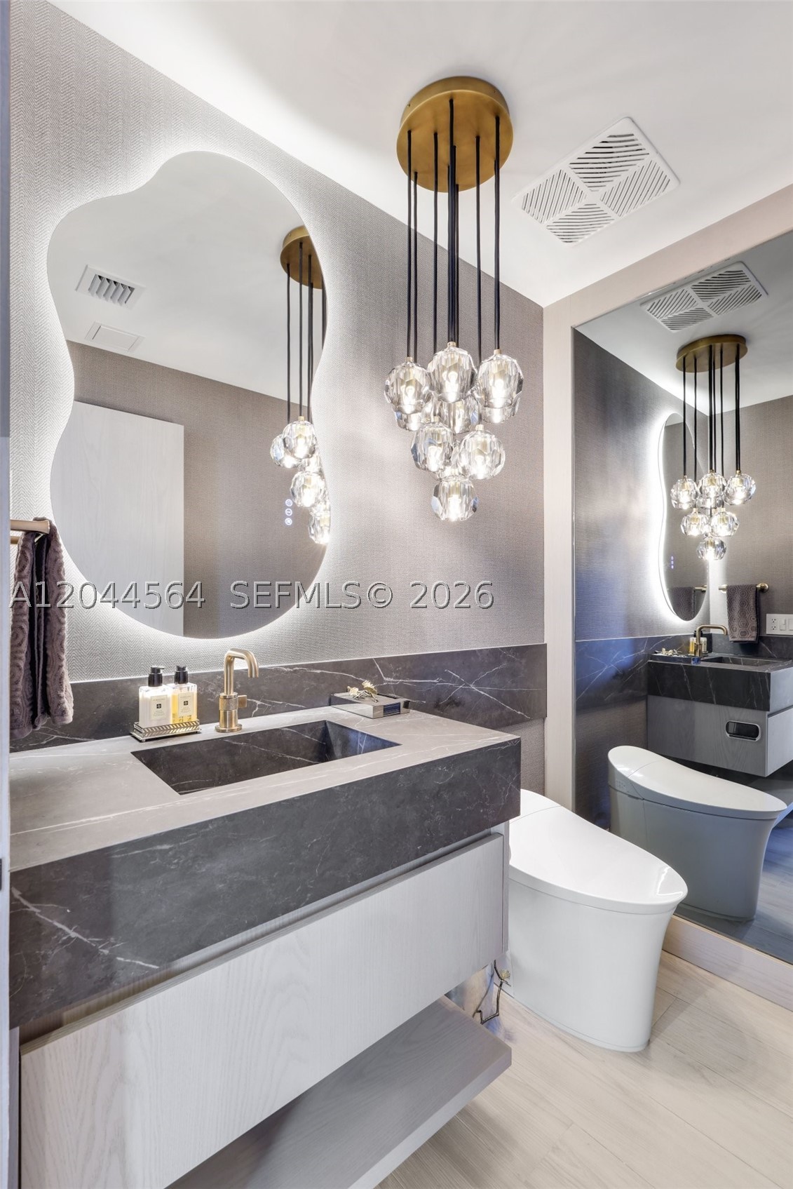 ARIA RESERVE - Residential