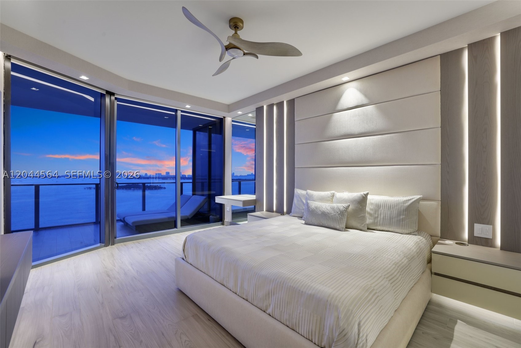 ARIA RESERVE - Residential