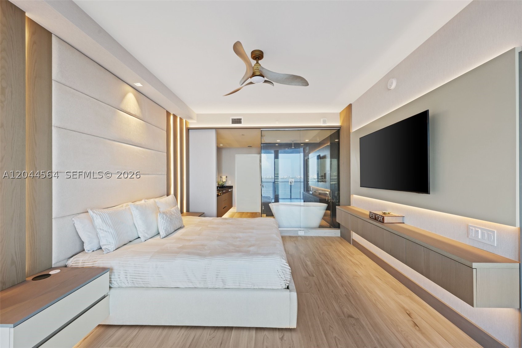 ARIA RESERVE - Residential