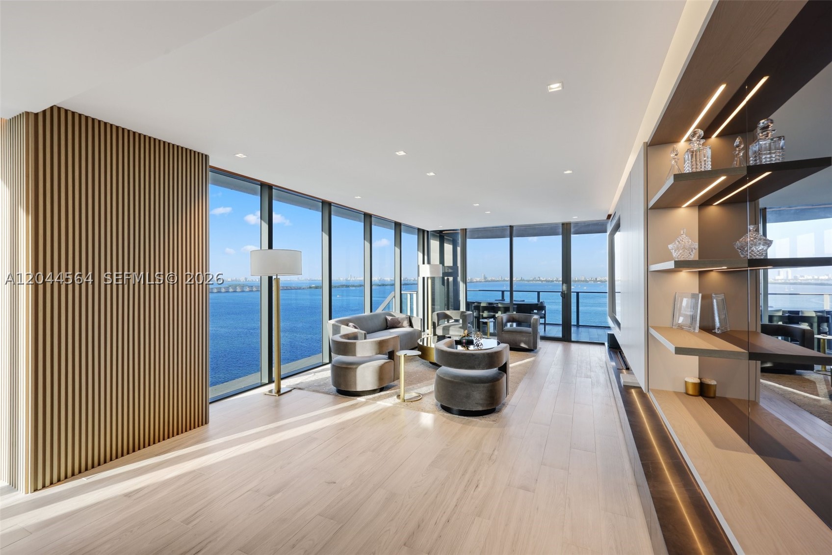 ARIA RESERVE - Residential