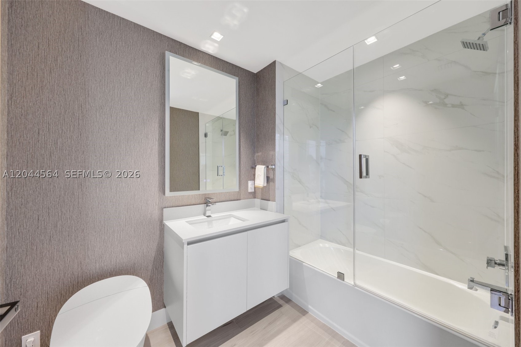 ARIA RESERVE - Residential