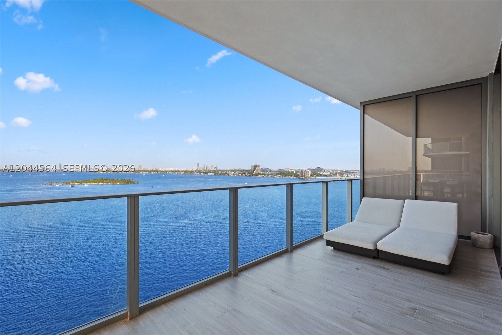 ARIA RESERVE - Residential