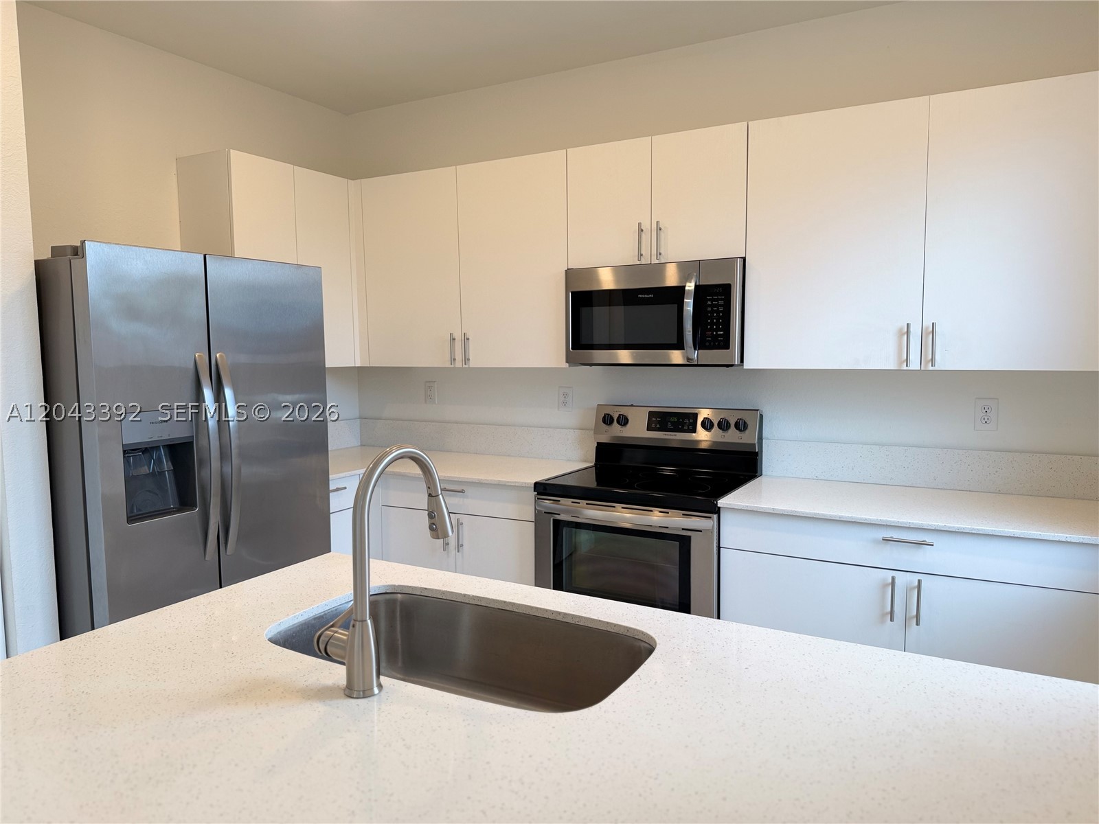SILVER PALM RESIDENTIAL H - Residential Lease