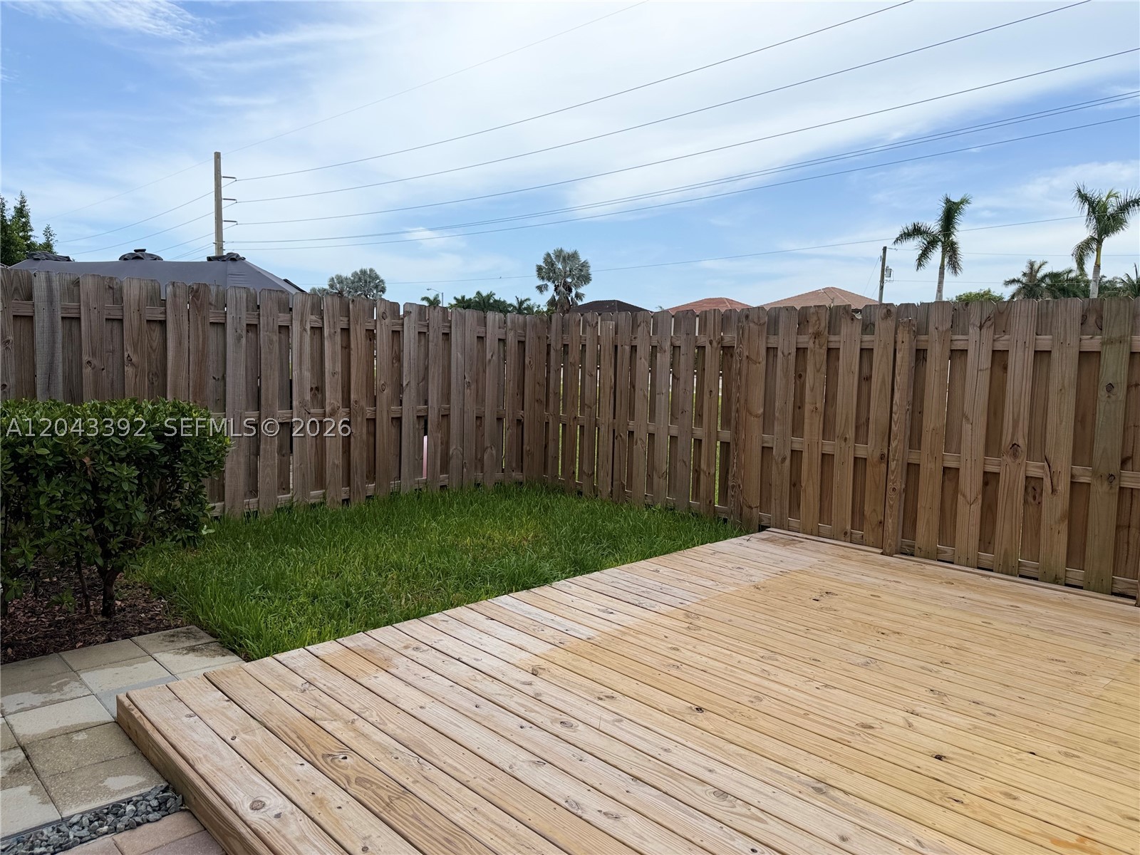 SILVER PALM RESIDENTIAL H - Residential Lease