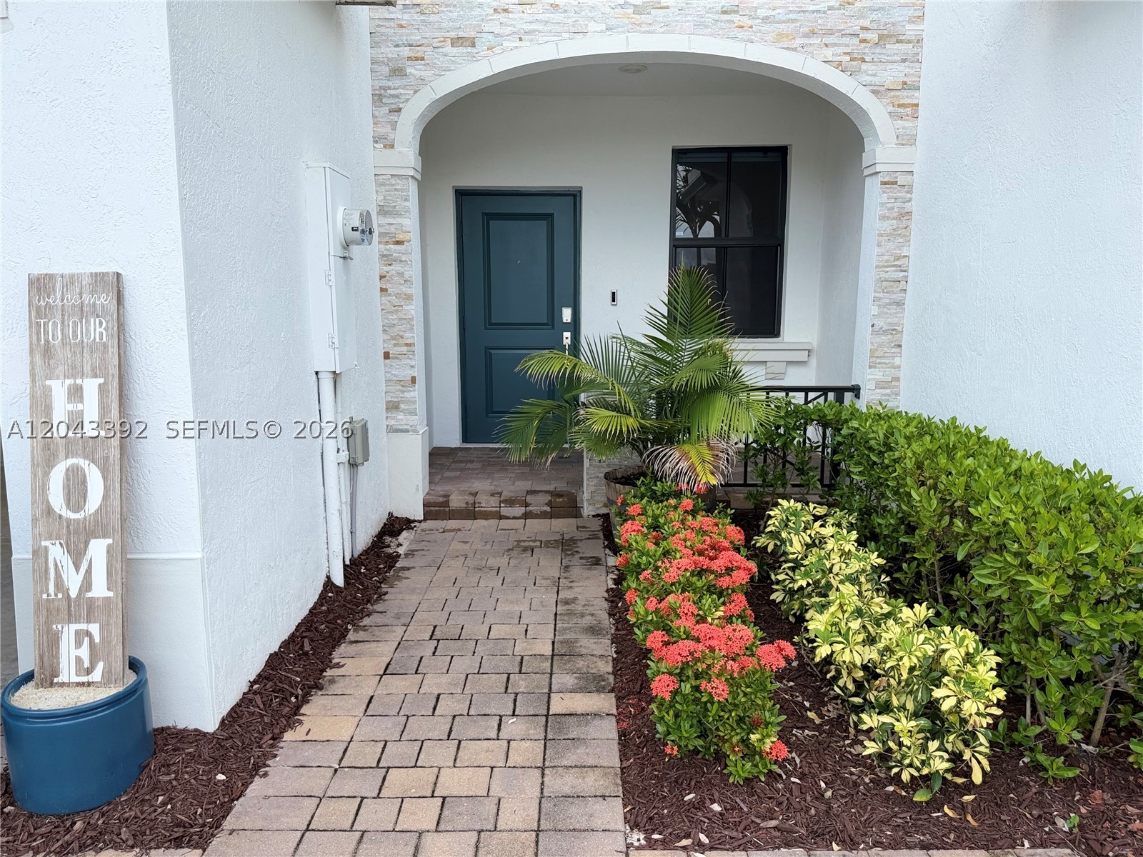 SILVER PALM RESIDENTIAL H - Residential Lease