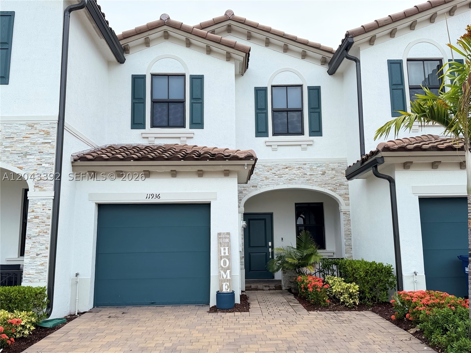 SILVER PALM RESIDENTIAL H - Residential Lease