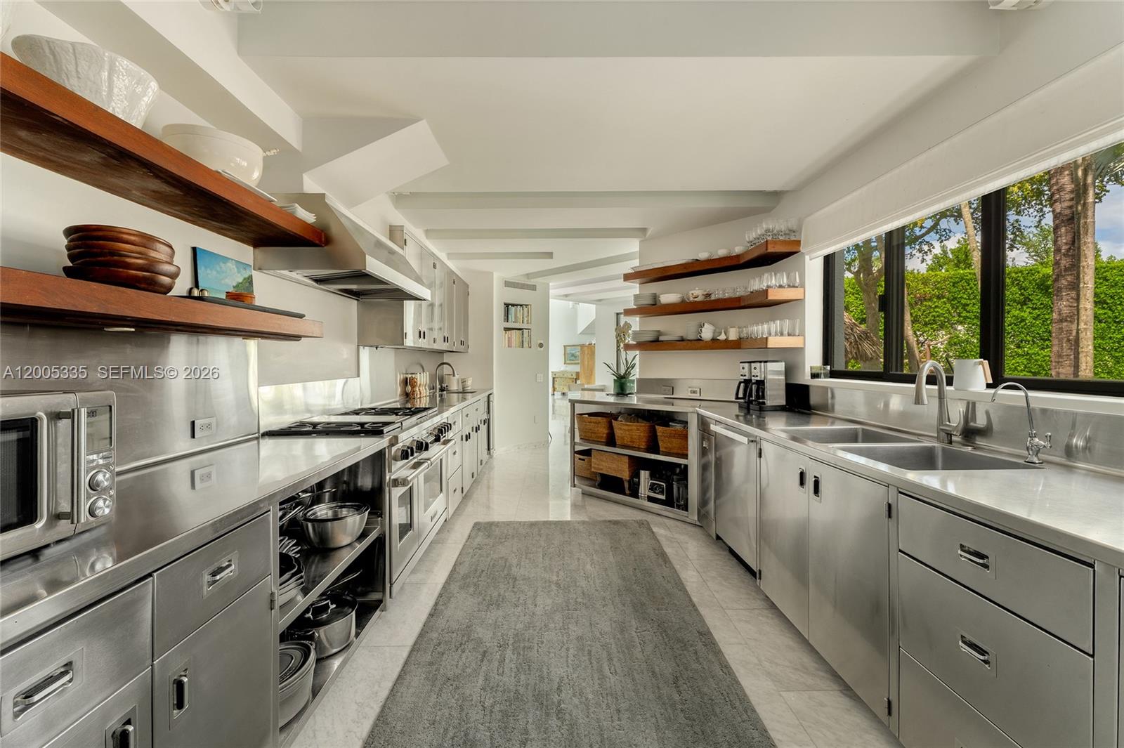 TROPICAL ISLE HOMES RESUB - Residential