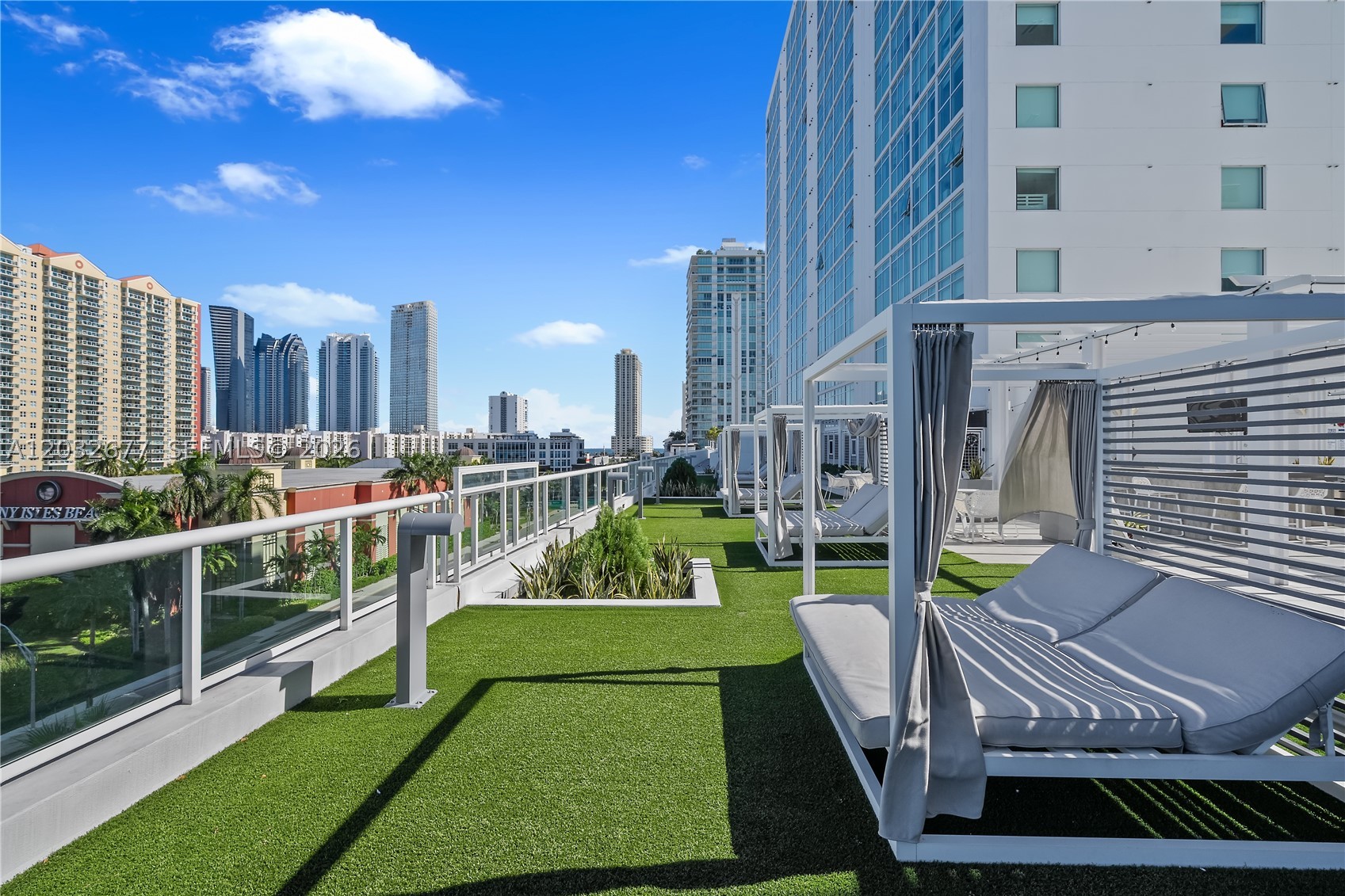400 SUNNY ISLES CONDO EAS - Residential