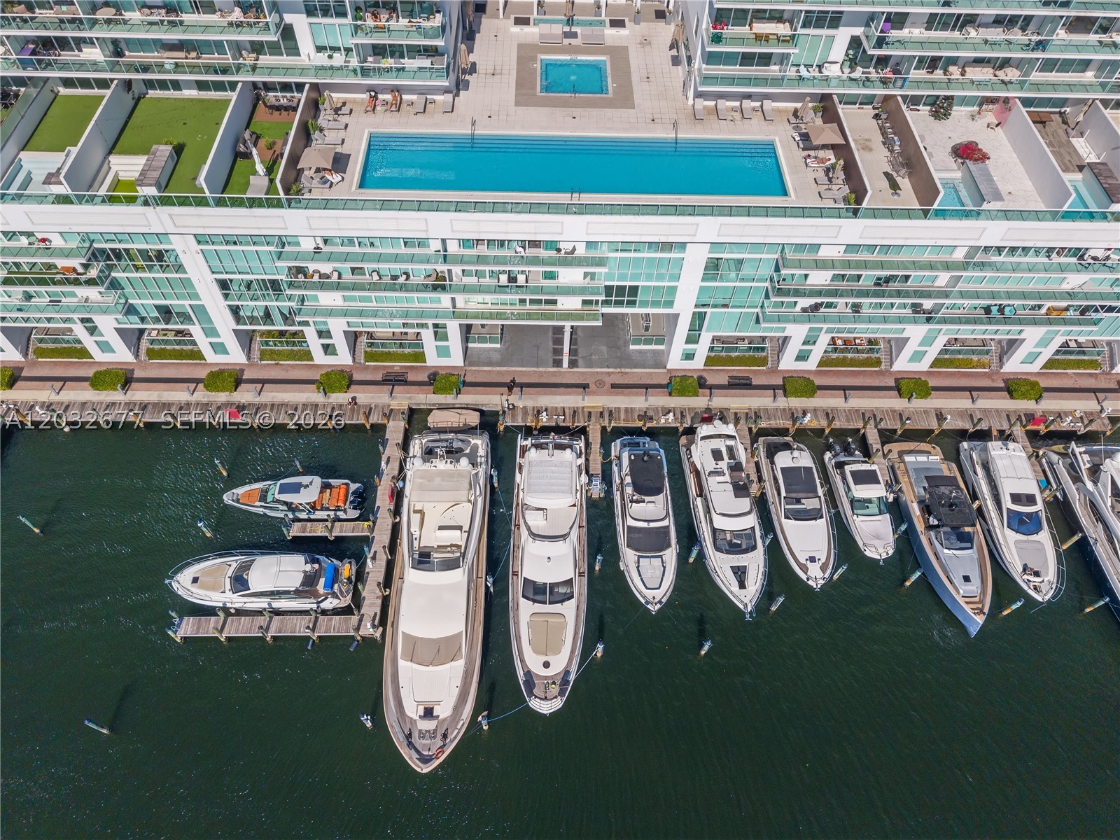 400 SUNNY ISLES CONDO EAS - Residential