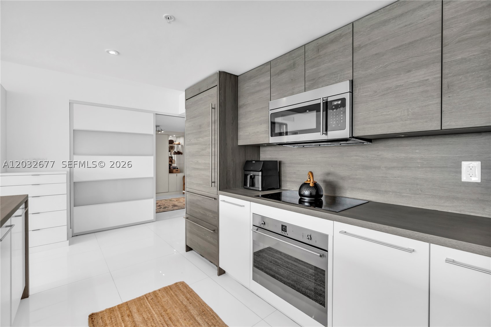 400 SUNNY ISLES CONDO EAS - Residential