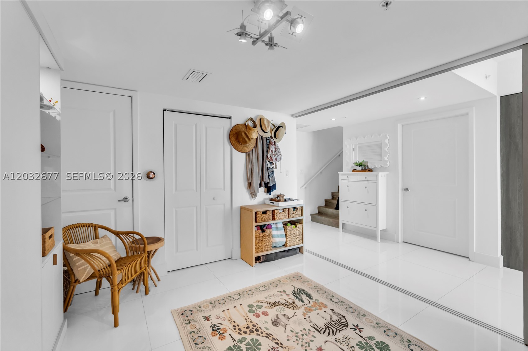 400 SUNNY ISLES CONDO EAS - Residential