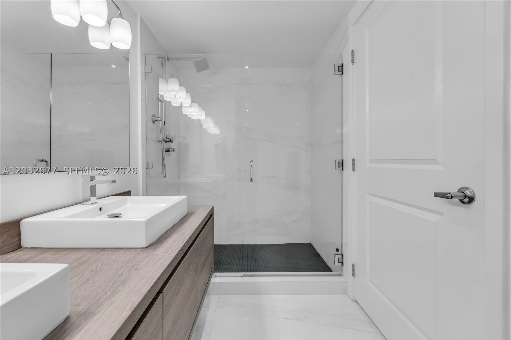 400 SUNNY ISLES CONDO EAS - Residential