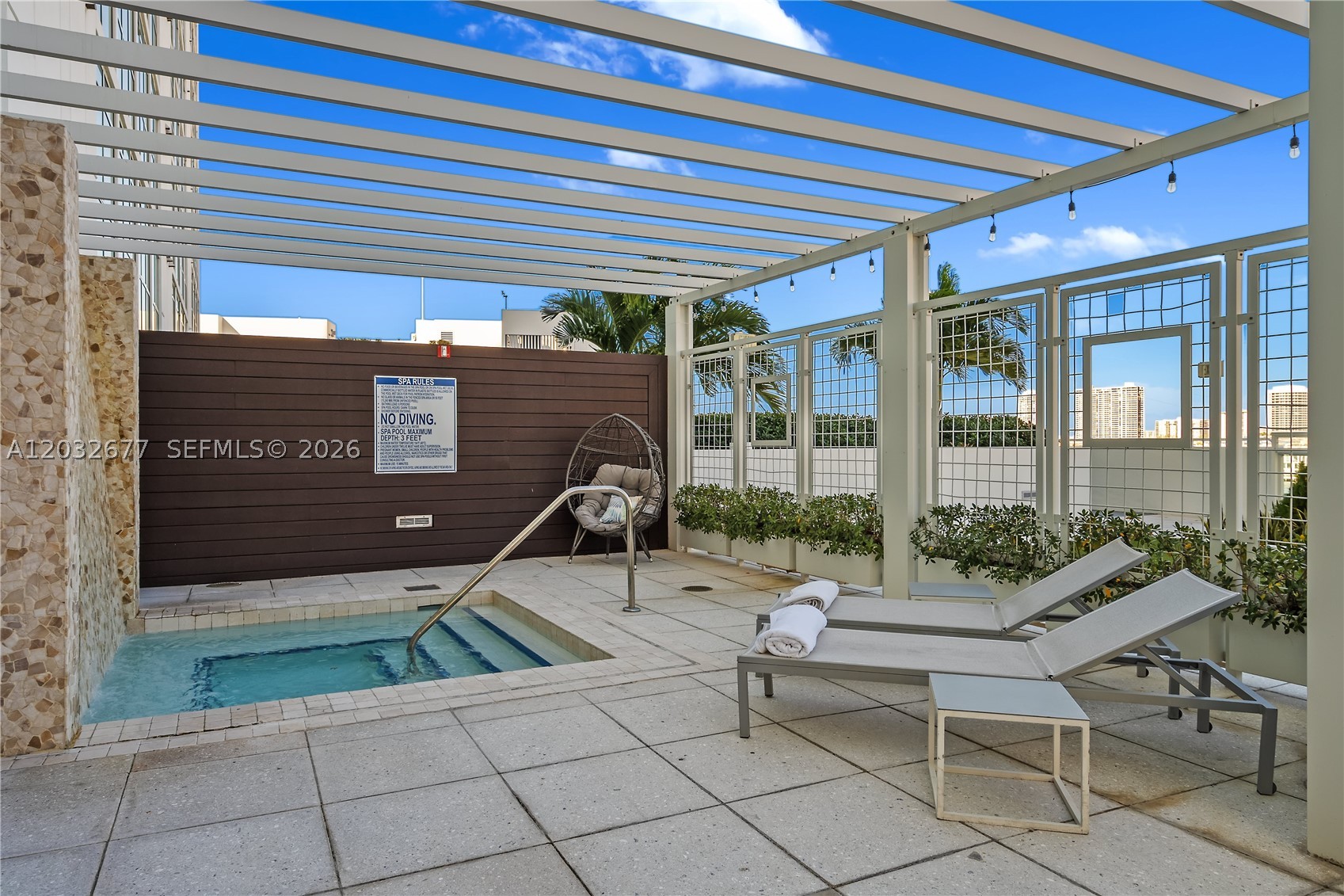 400 SUNNY ISLES CONDO EAS - Residential