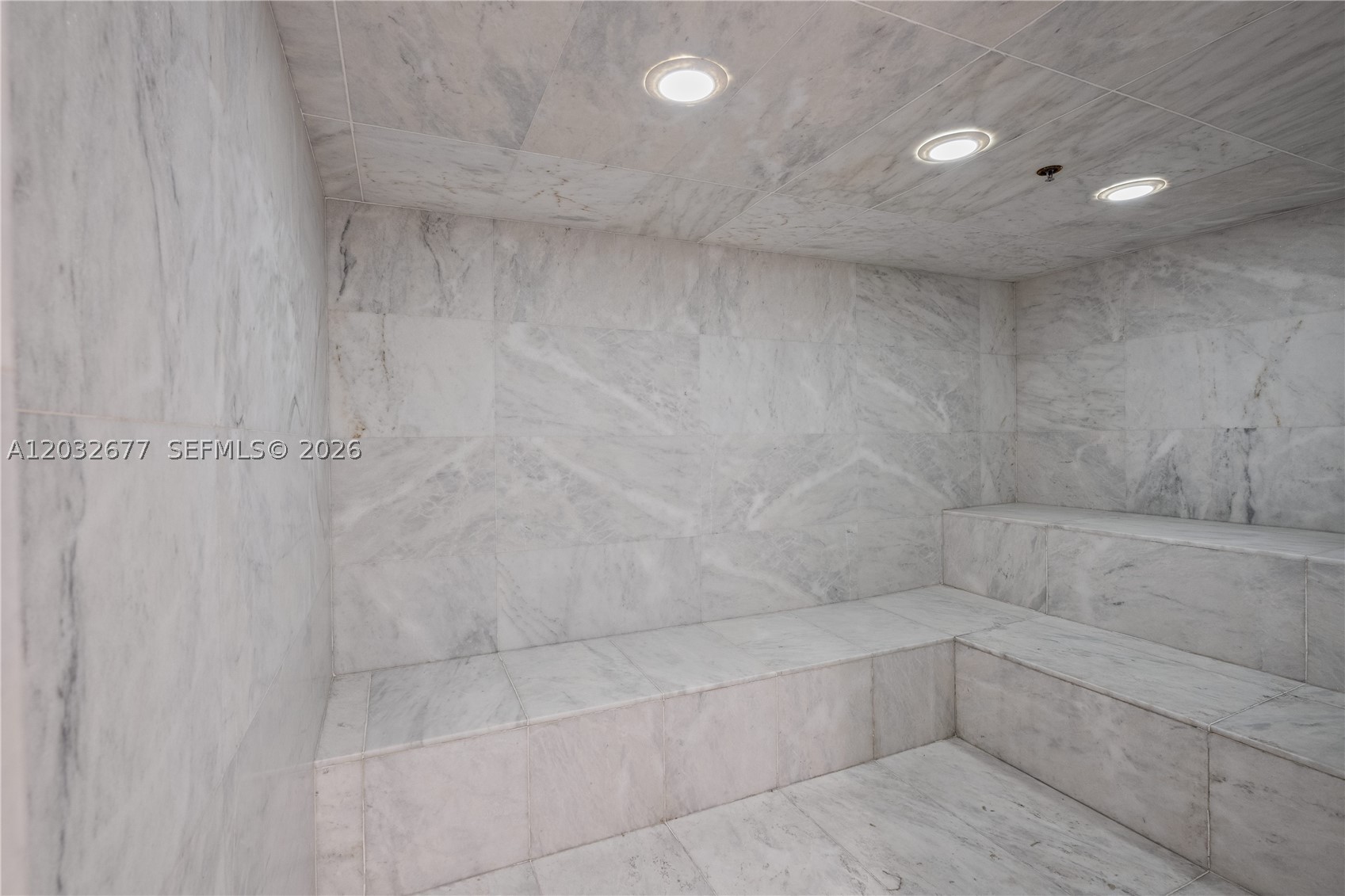 400 SUNNY ISLES CONDO EAS - Residential