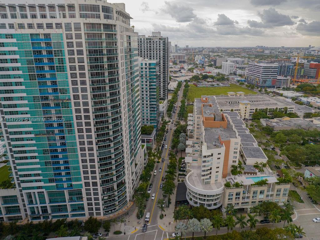MIDBLOCK MIAMI CONDO - Residential Lease