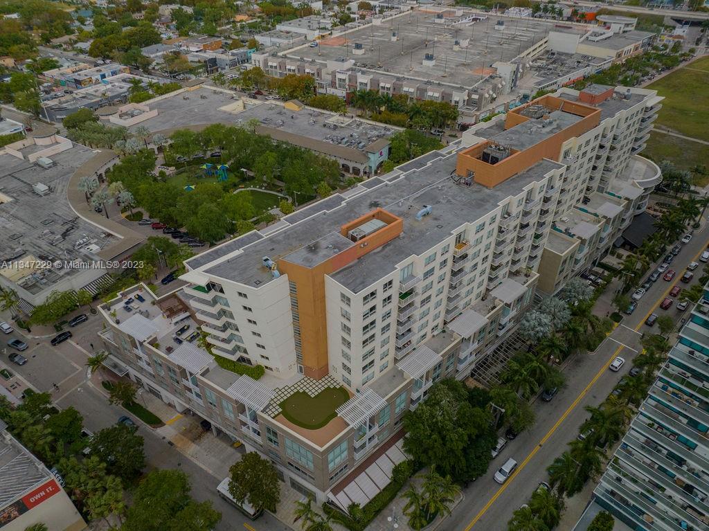 MIDBLOCK MIAMI CONDO - Residential Lease