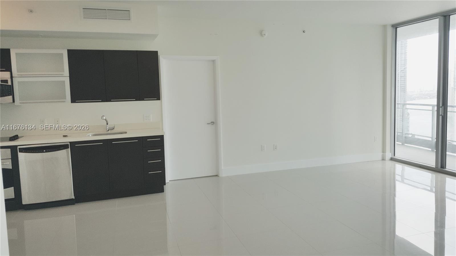 IVY CONDO - Residential